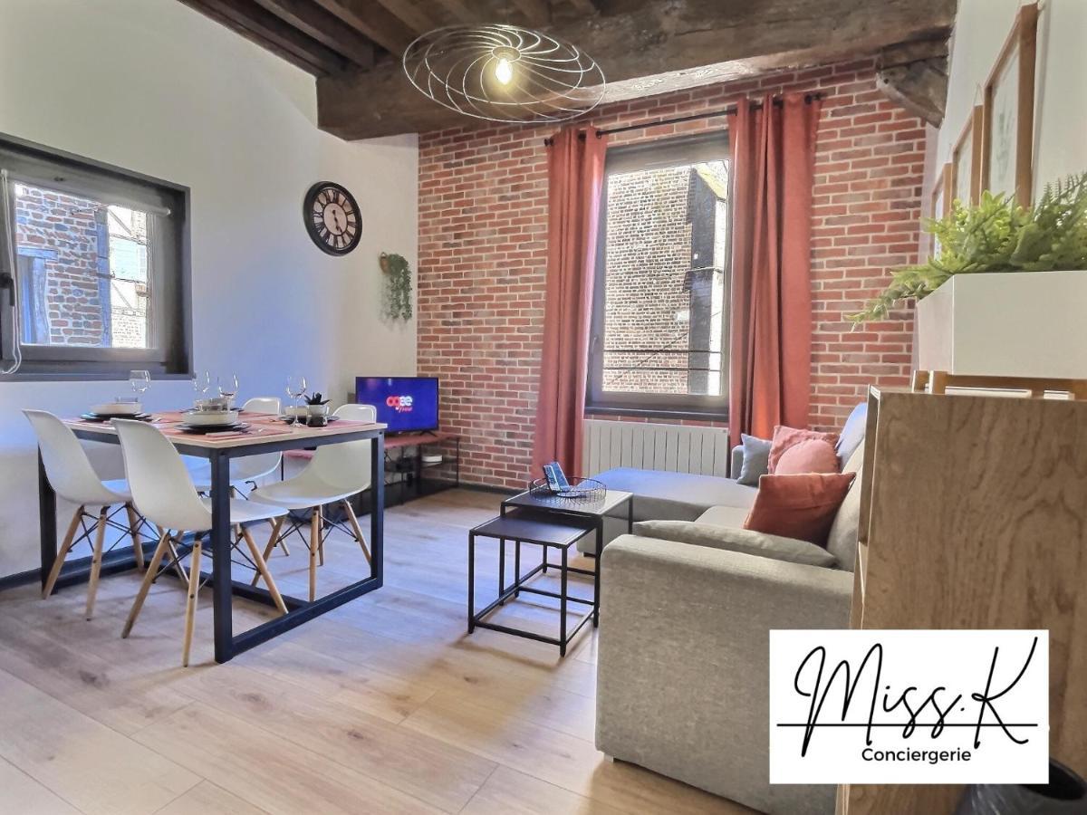 "La Fenetre Sur Le Marche" De Miss.K Conciergerie Apartment Chatillon sur Chalaronne Bagian luar foto