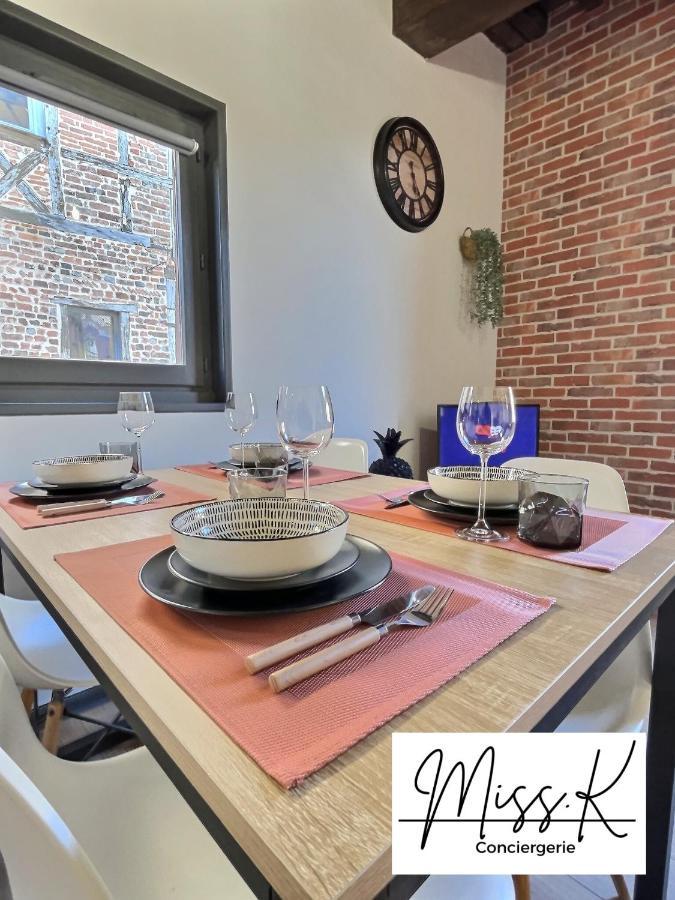 "La Fenetre Sur Le Marche" De Miss.K Conciergerie Apartment Chatillon sur Chalaronne Bagian luar foto