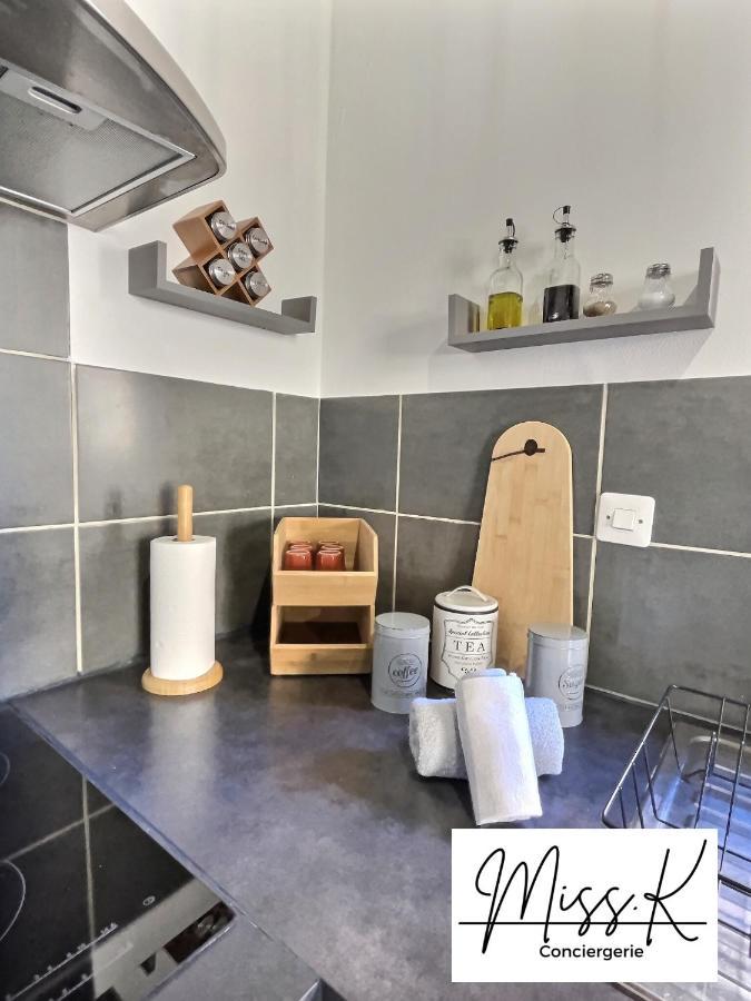 "La Fenetre Sur Le Marche" De Miss.K Conciergerie Apartment Chatillon sur Chalaronne Bagian luar foto