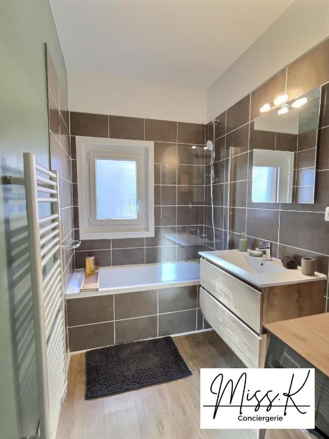 "La Fenetre Sur Le Marche" De Miss.K Conciergerie Apartment Chatillon sur Chalaronne Bagian luar foto